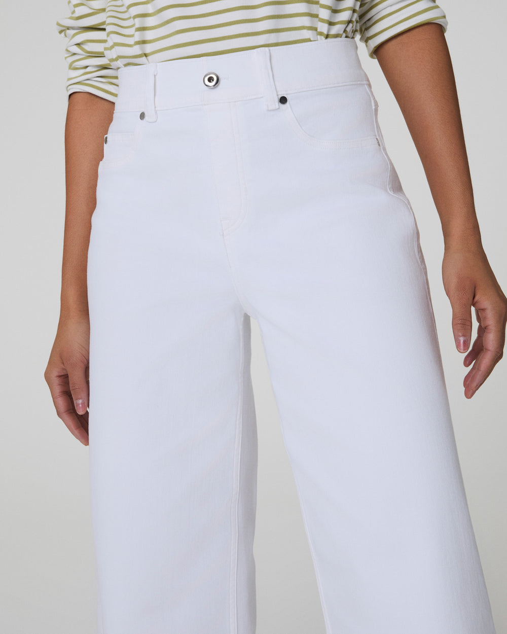 Cropped Wide Leg Jeans - White