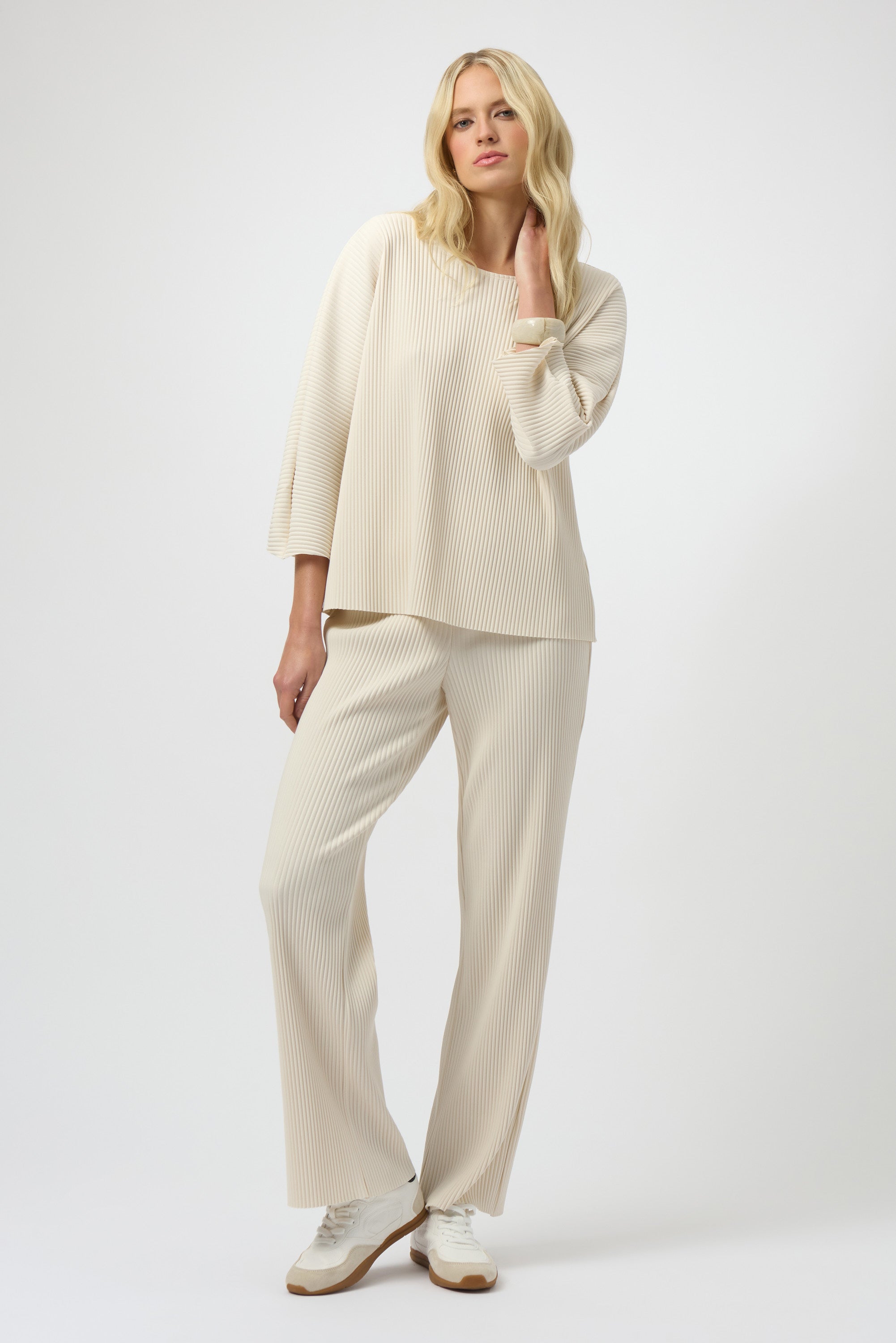 Relaxed Pleated Trousers
