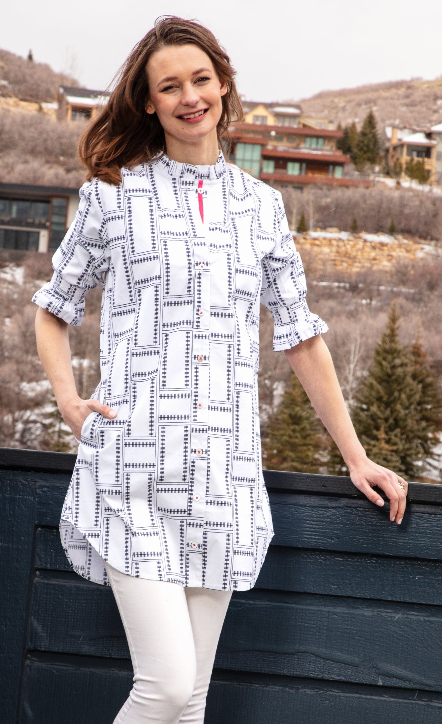 Big Shirt Tunic with Ruffle Sleeves White Geo