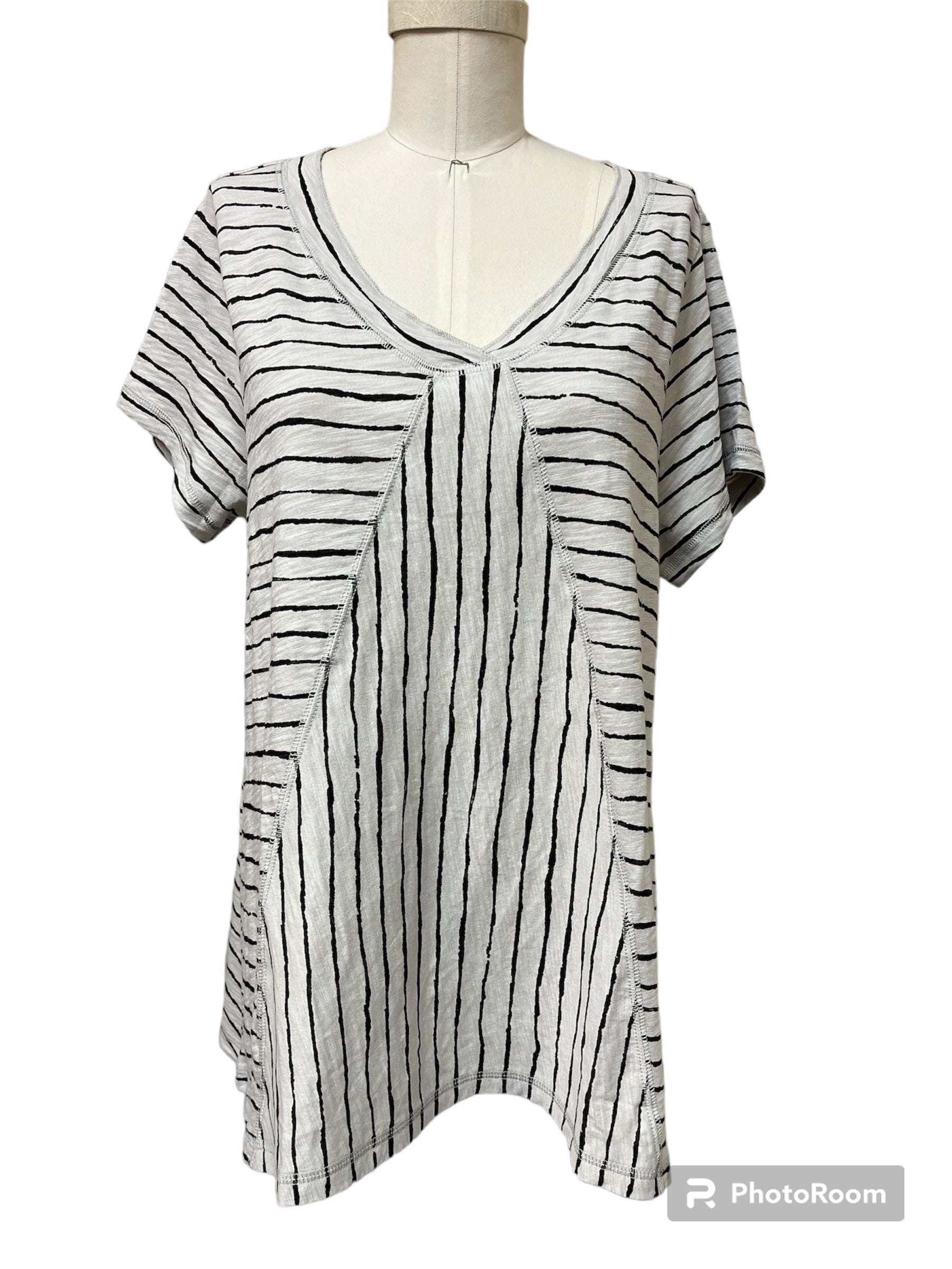Escape By Hab | Stripe Vneck