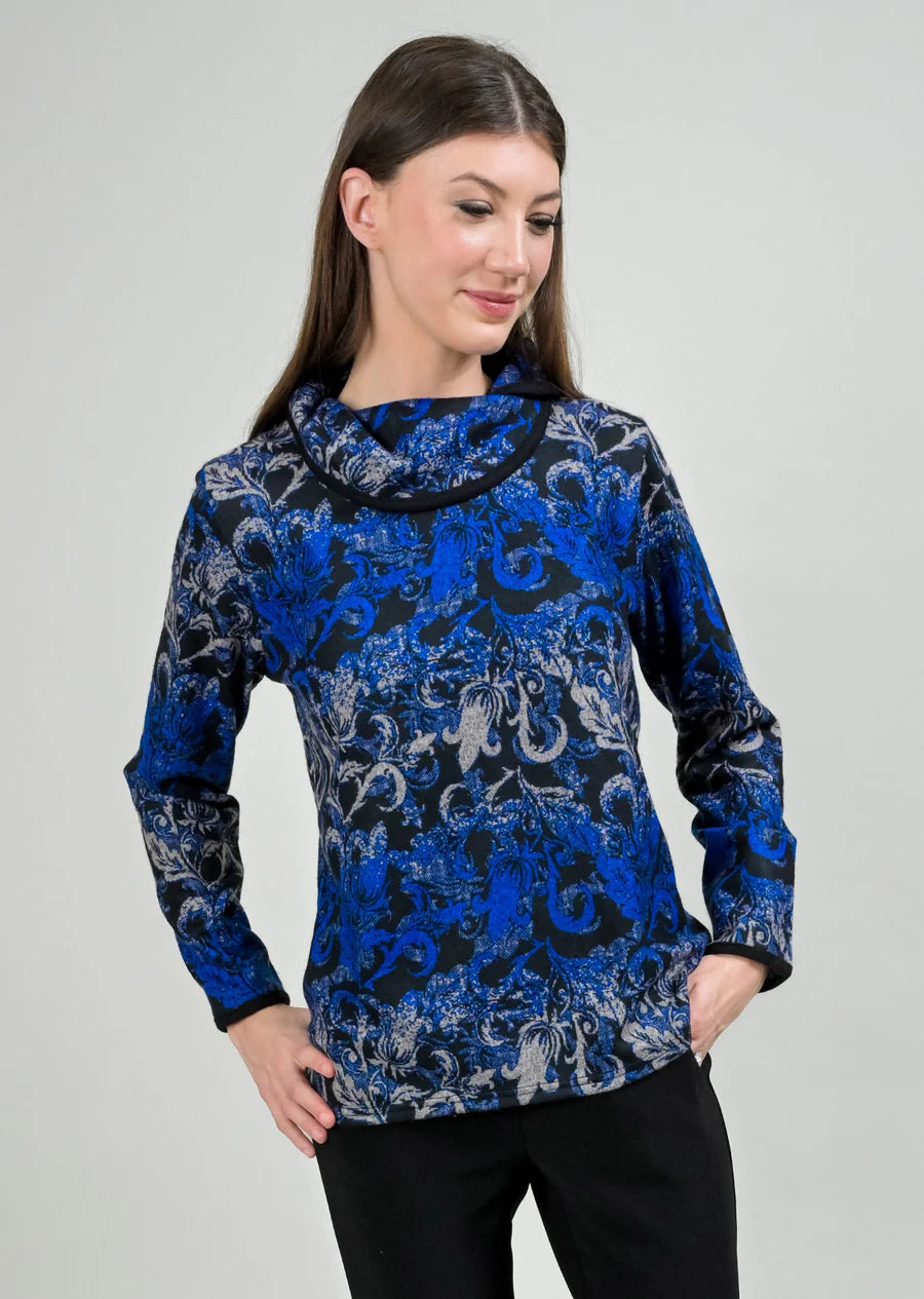 Trisha Tyler | Contrast Fold Over Collared Jacquard Sweater