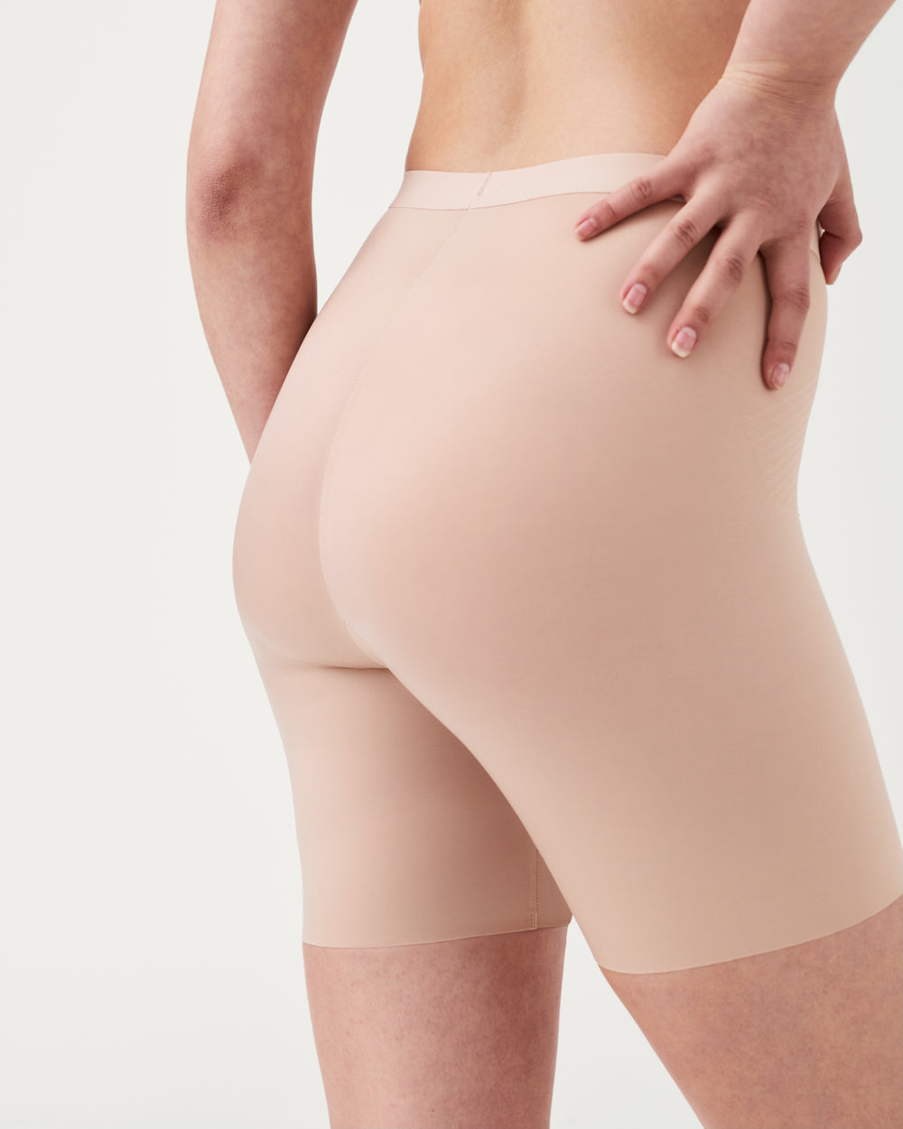 Spanx | Invisible Girlshort