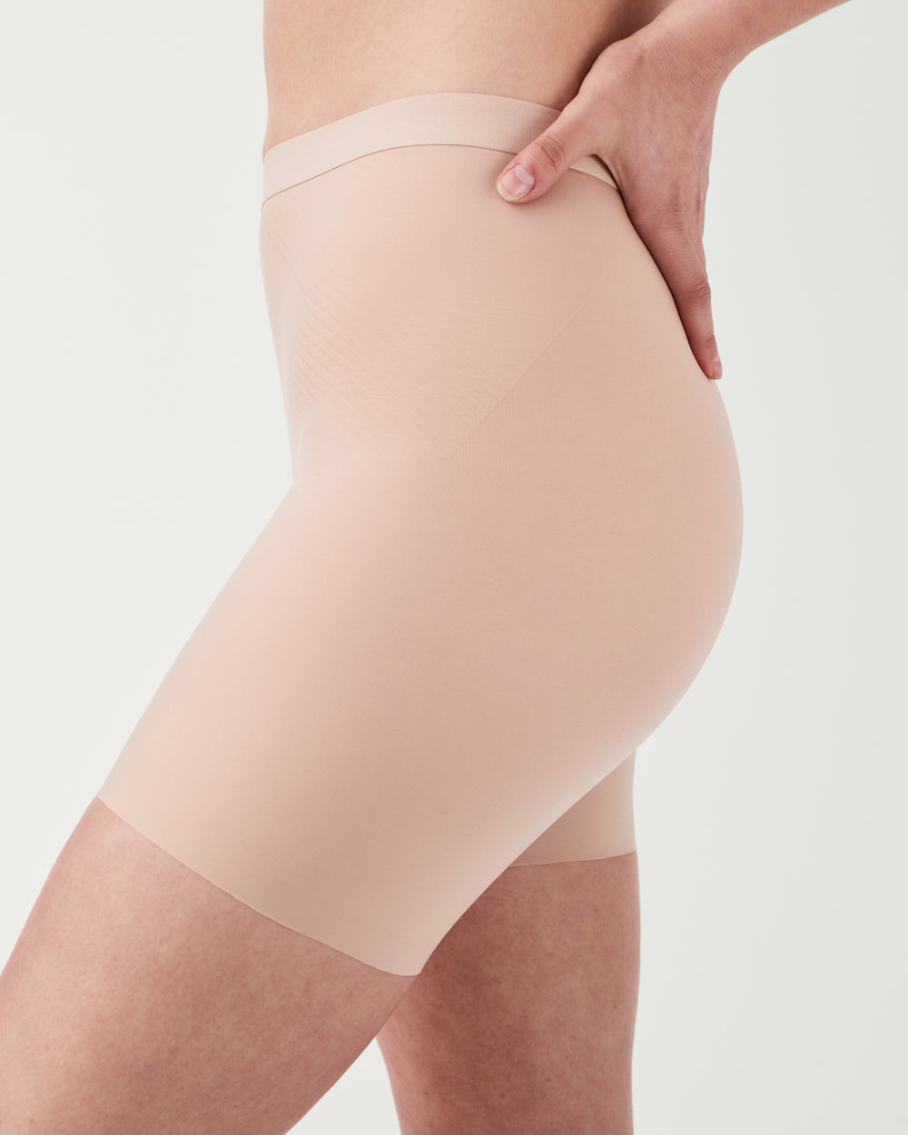 Spanx | Invisible Girlshort