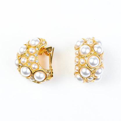 Kenneth Jay Lane | Pearl Cabochon Huggie Hoop Clip Earrings - Pearl