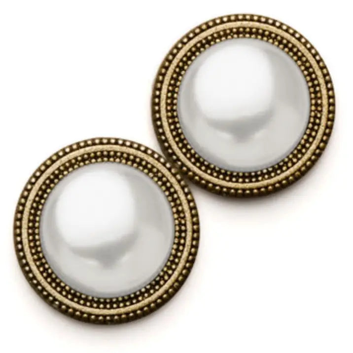 Pearl Button
