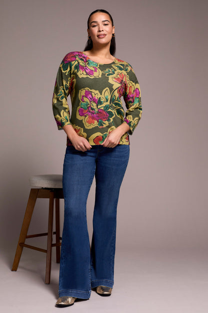 Tribal | Soft Yarn Three-Quarter Sleeve Crewneck Sweater