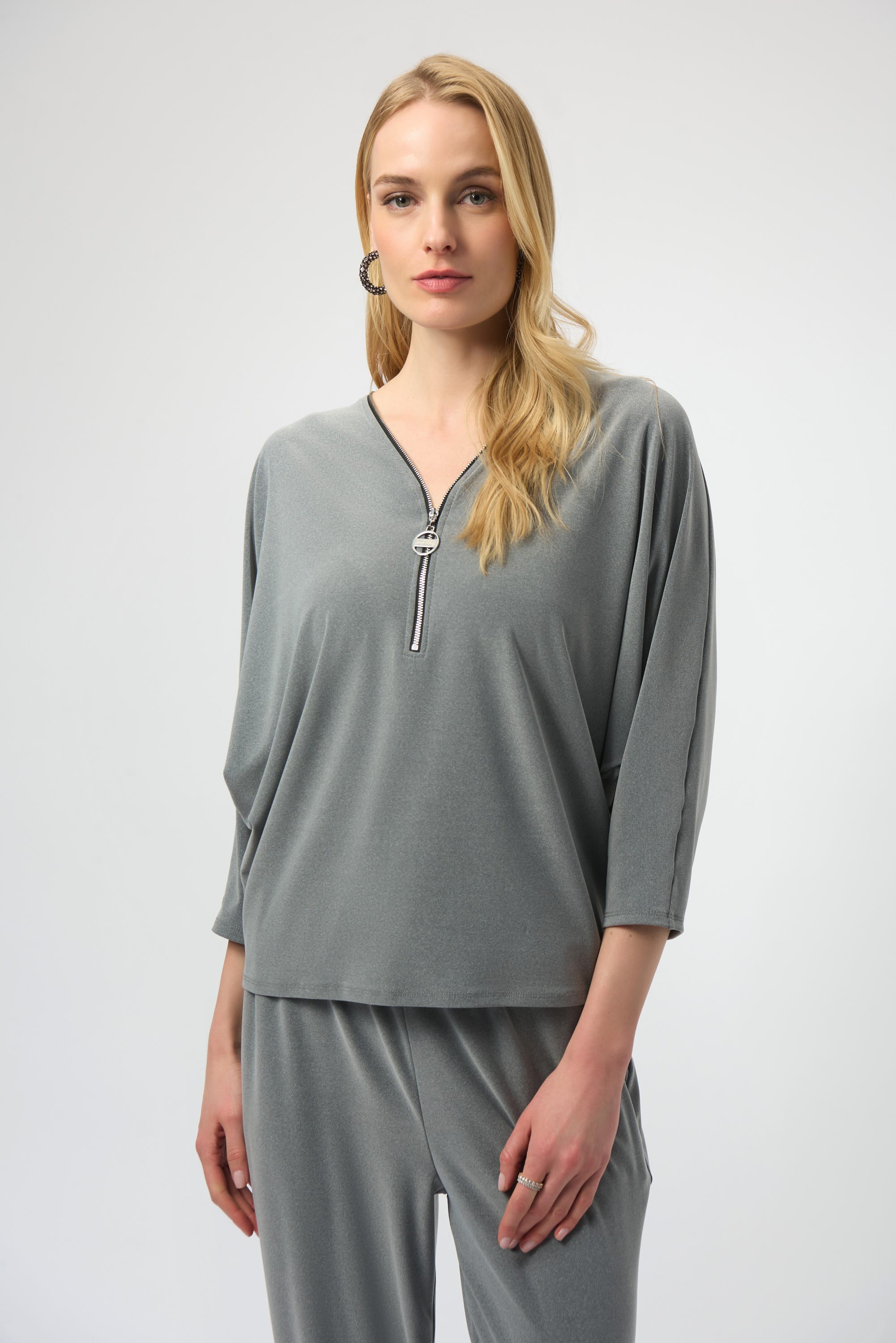 Textured Crew Neck Pullover