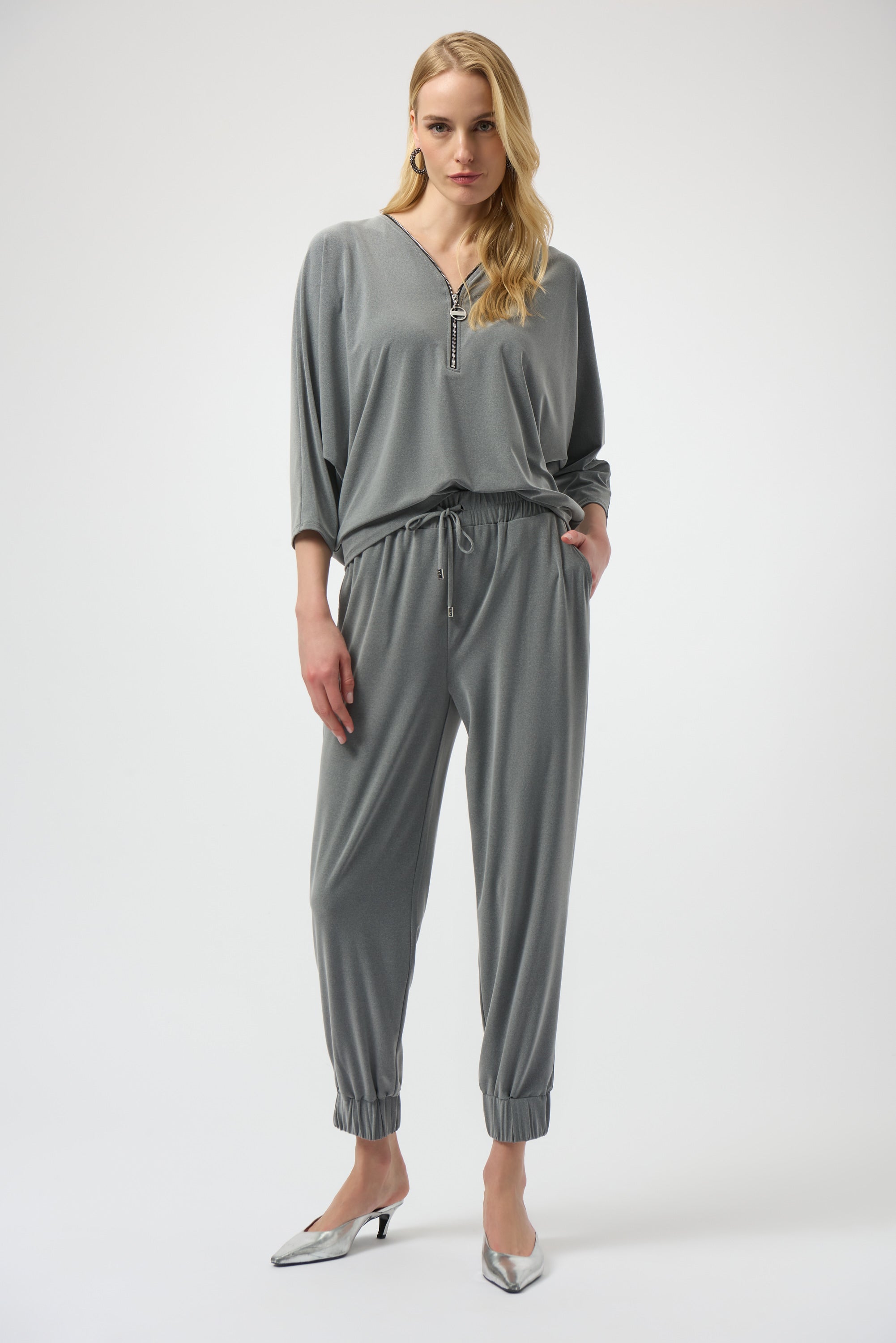 Textured Crew Neck Pullover