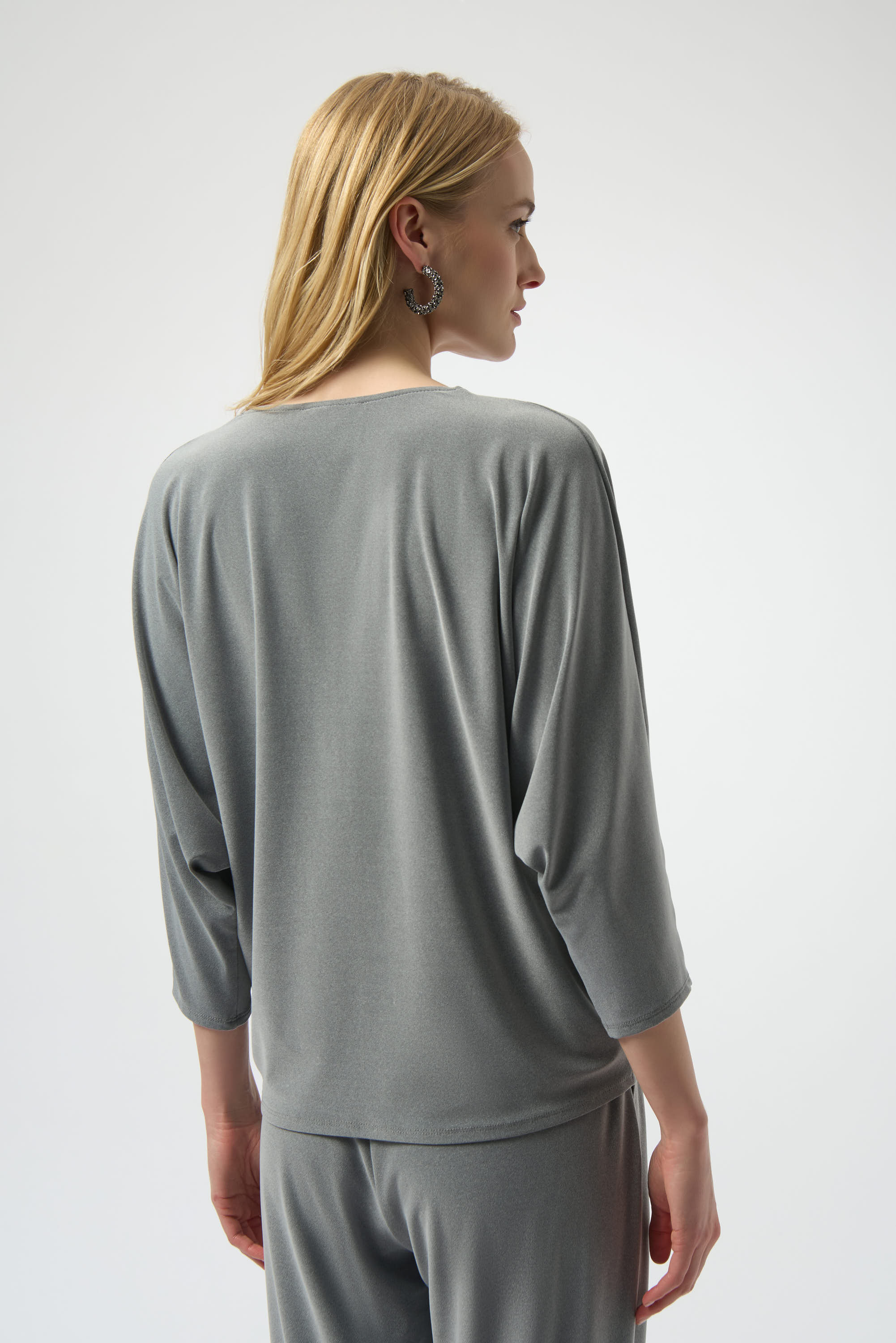 Textured Crew Neck Pullover
