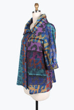Load image into Gallery viewer, Damee | 3 Button Bright Jacket
