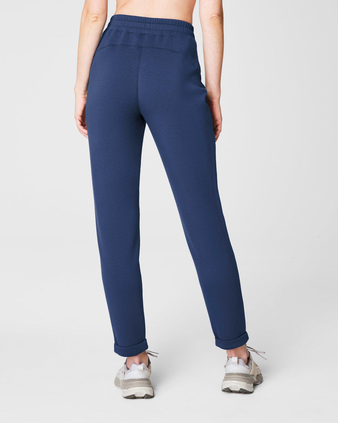 Spanx | Airessentials Tapered Pant - Faded Indigo