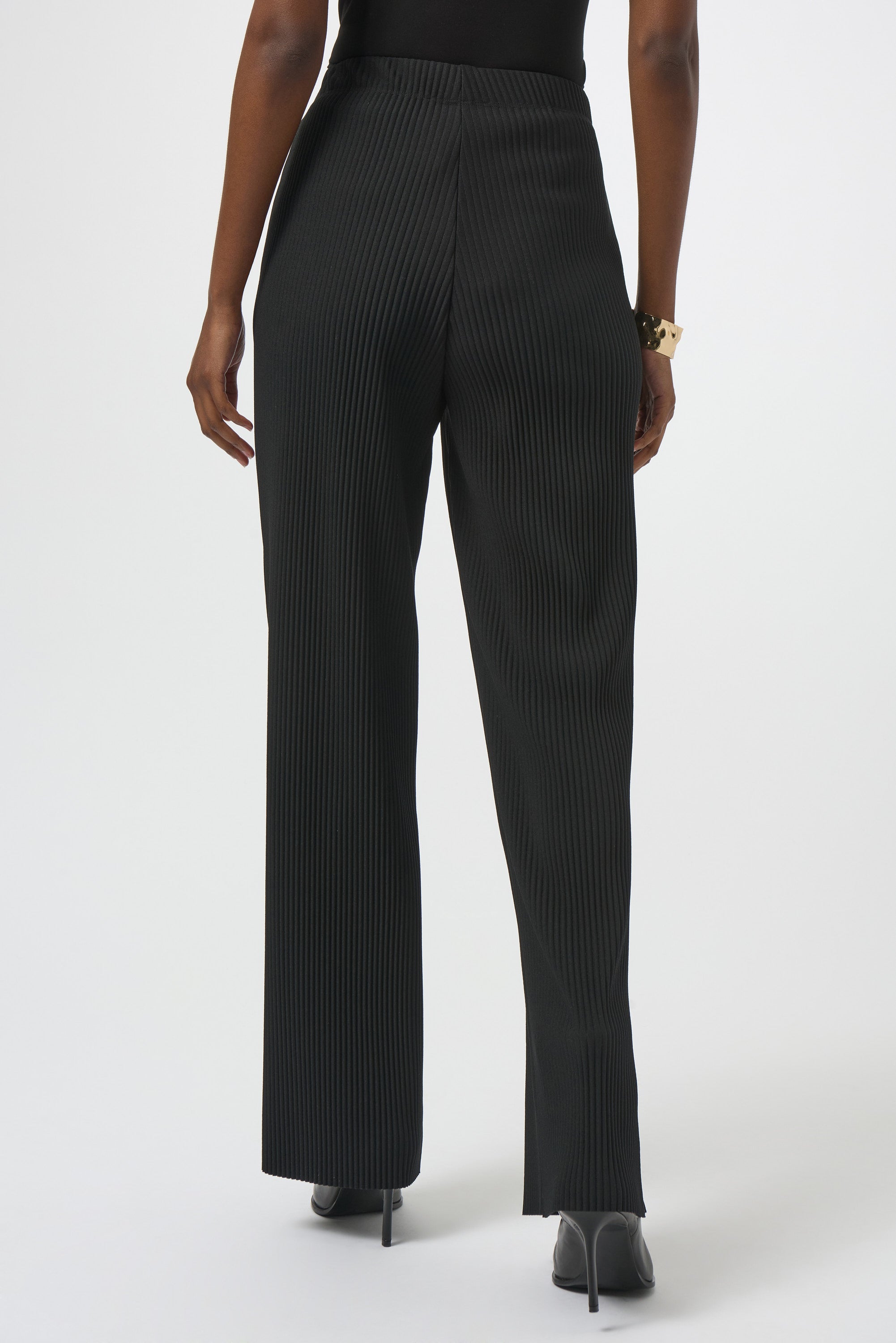 Joseph Ribkoff | Relaxed Pleated Trousers