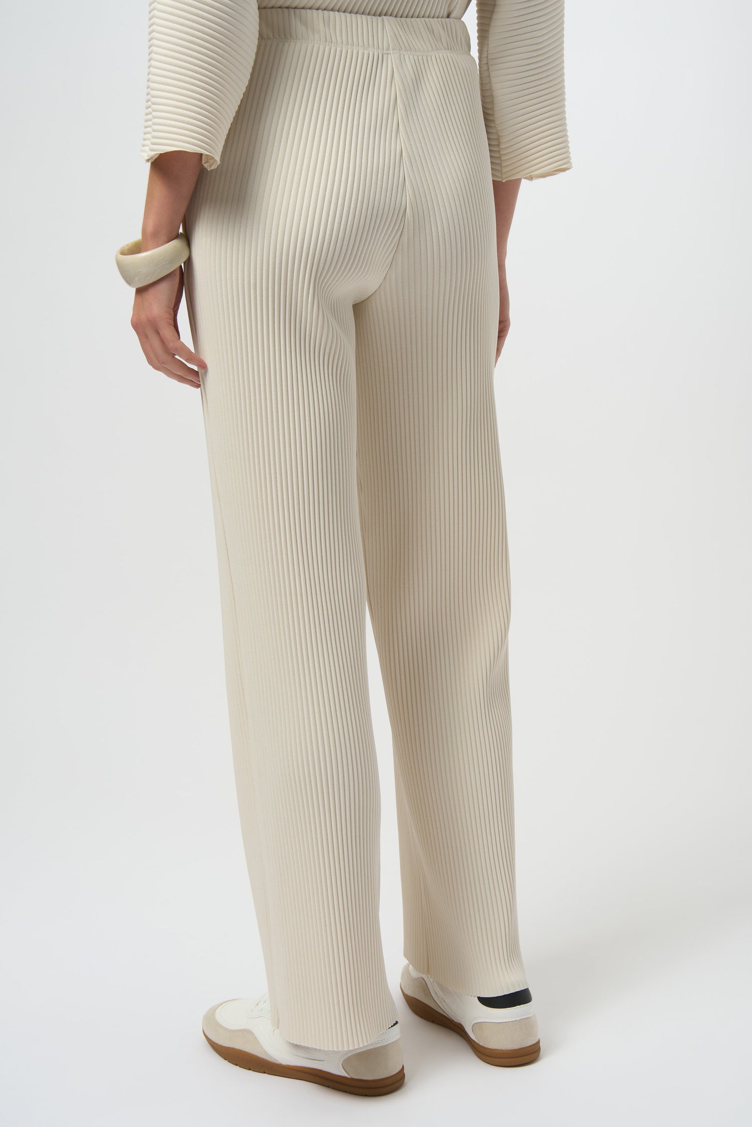Joseph Ribkoff | Relaxed Pleated Trousers
