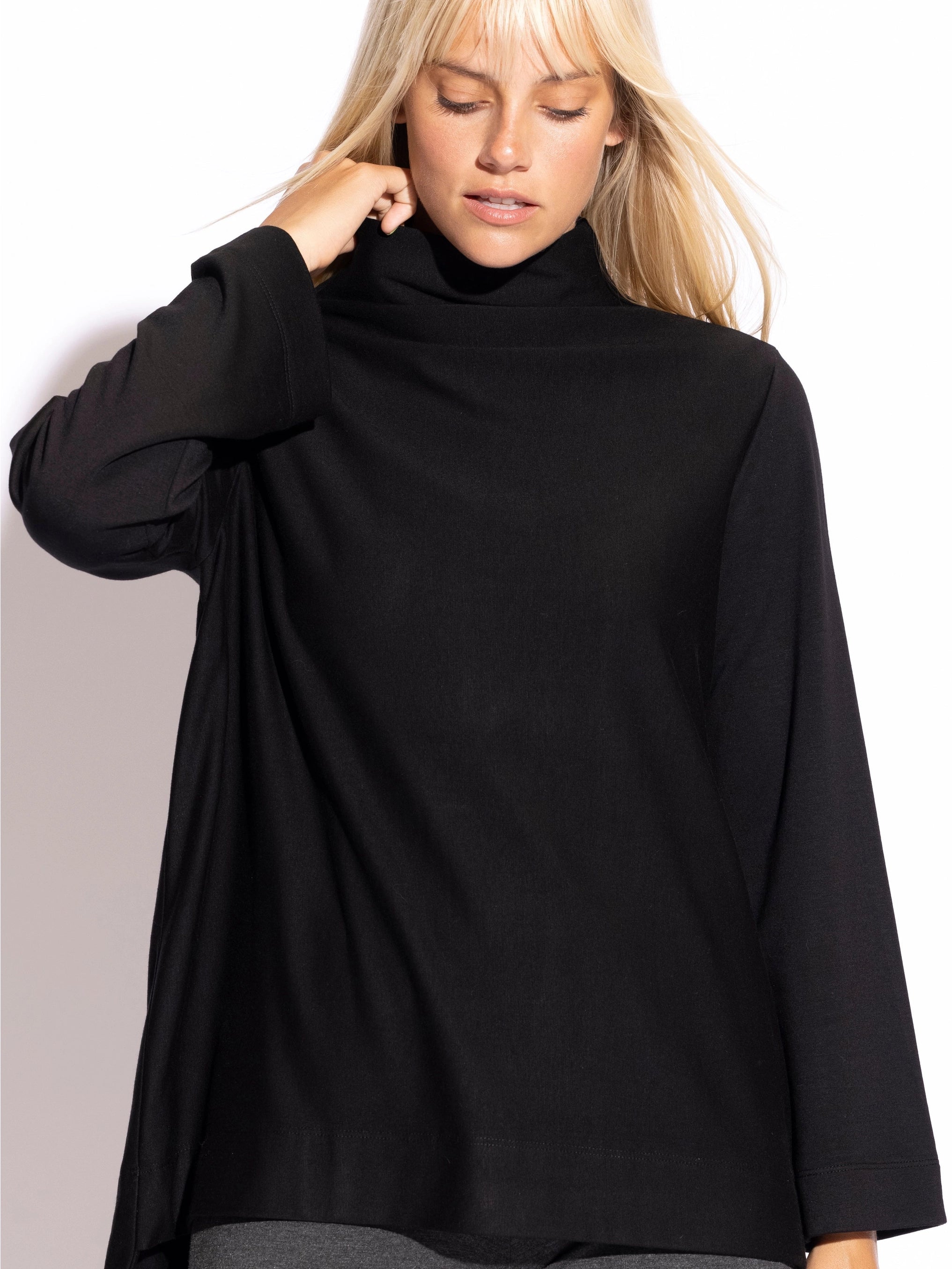 Capote | Fleece Funnel Nk Top