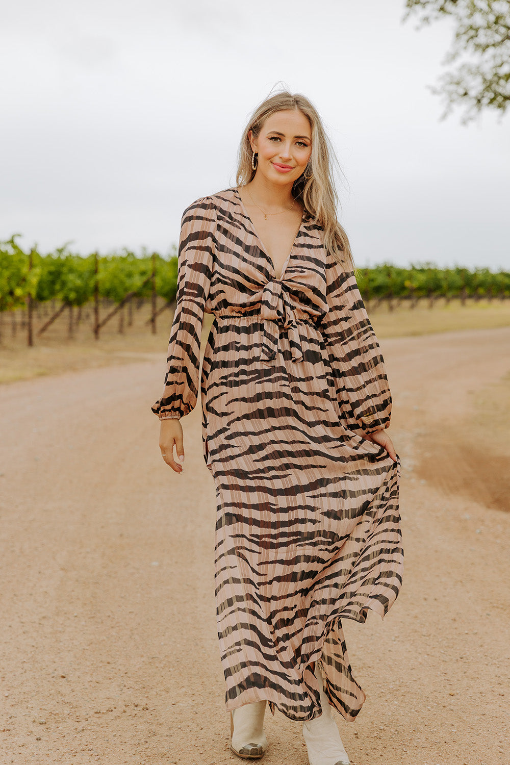 Buddy Love | Desirae Long Sleeve Maxi Dress - Stampede