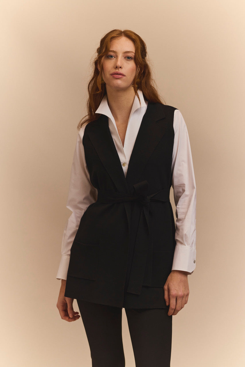 Black Notch Colar Vest
