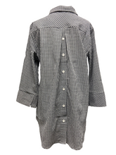 Load image into Gallery viewer, Cloister Collection | Button Back Seersucker Top Blk
