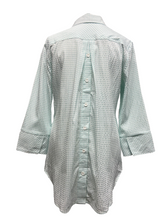 Load image into Gallery viewer, Cloister Collection | Buttonback Seersucker Top Mint
