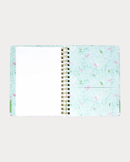 Lilly Pulitzer 2026-2027 17 Month Large Agenda comes in Mint Condition Fantastical