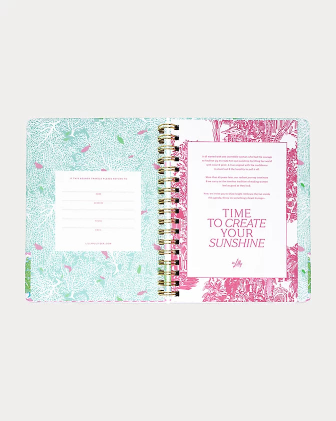 Lilly Pulitzer 2026-2027 17 Month Large Agenda in the color Mint Condition Fantastical