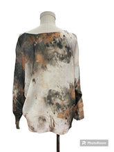 Load image into Gallery viewer, Look Mode | Pattern Sweater
