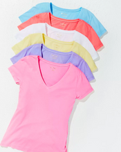 Load image into Gallery viewer, Lilly Pulitzer | Meredith Tee
