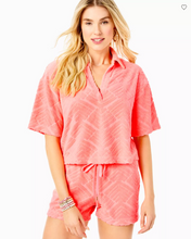 Load image into Gallery viewer, Lilly Pulitzer | Belleview Short Sleeve To
