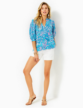 Load image into Gallery viewer, Lilly Pulitzer | Mialeigh Elbow Sleeve Lin
