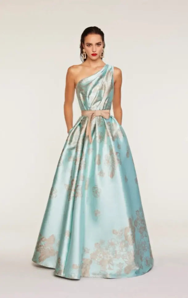Frascara | One-shoulder Gown