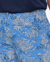 Load image into Gallery viewer, Southern Tide | Brrr Solid Short
