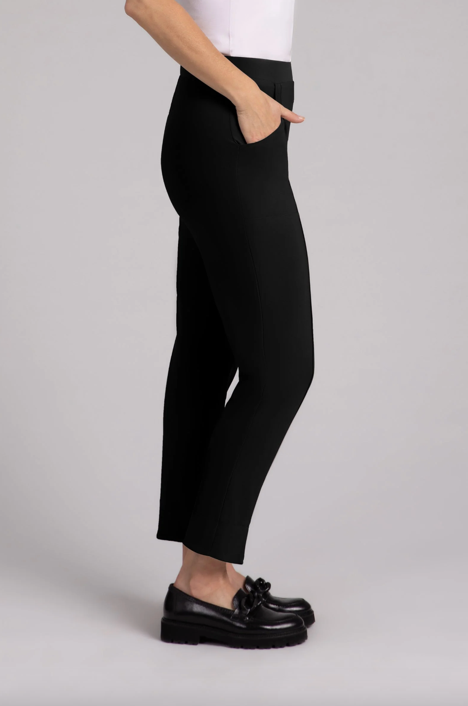 Hepburn Ankle Pant - Black
