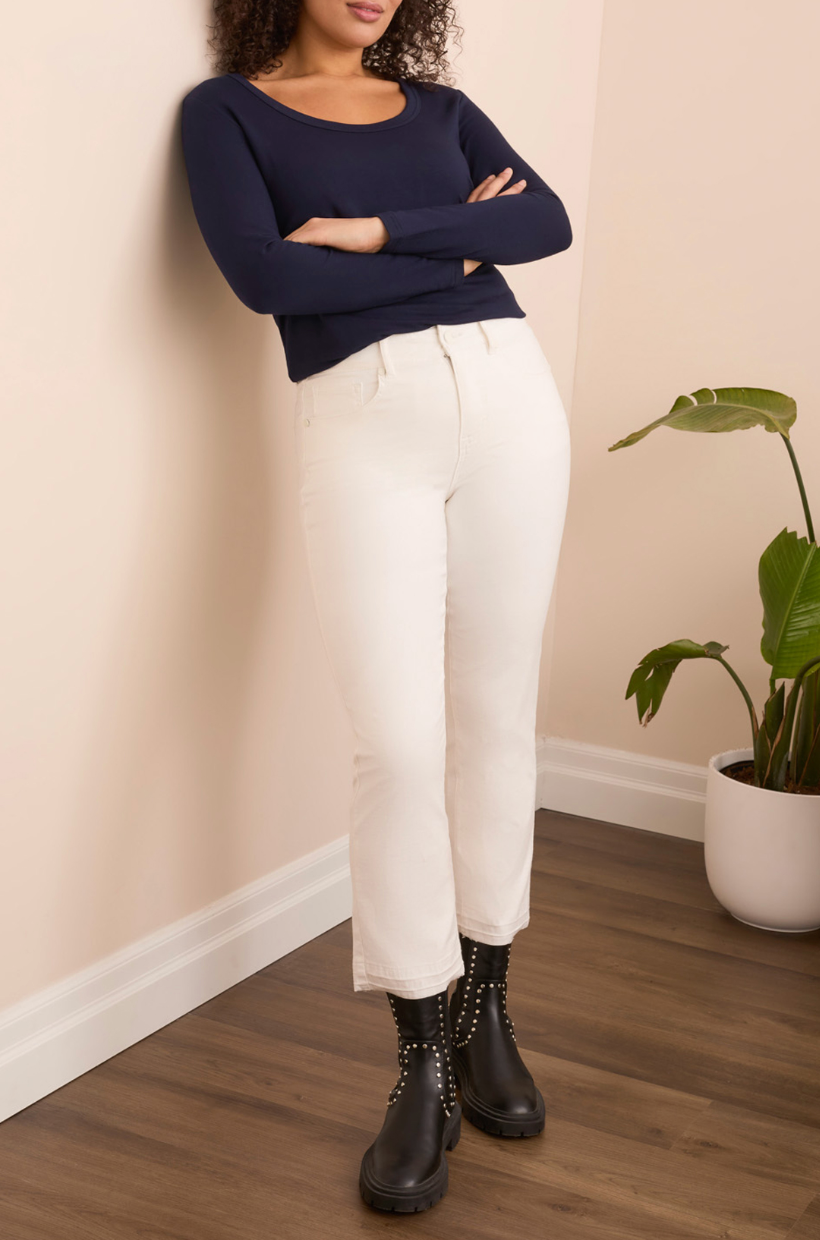 Sophia Curvy Micro Flare Crop