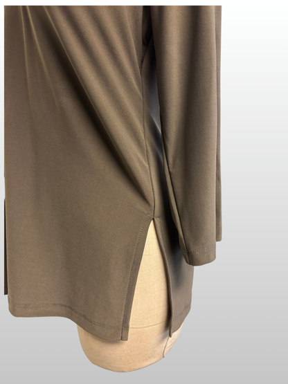 Sympli | Suitable Split Sleeve Top - Tapenade