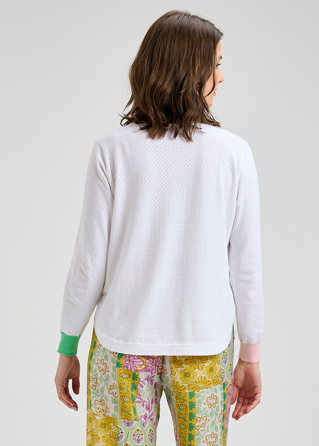 Woman Zaket &amp; Plover Shirt Tails white long-sleeve top and colorful 