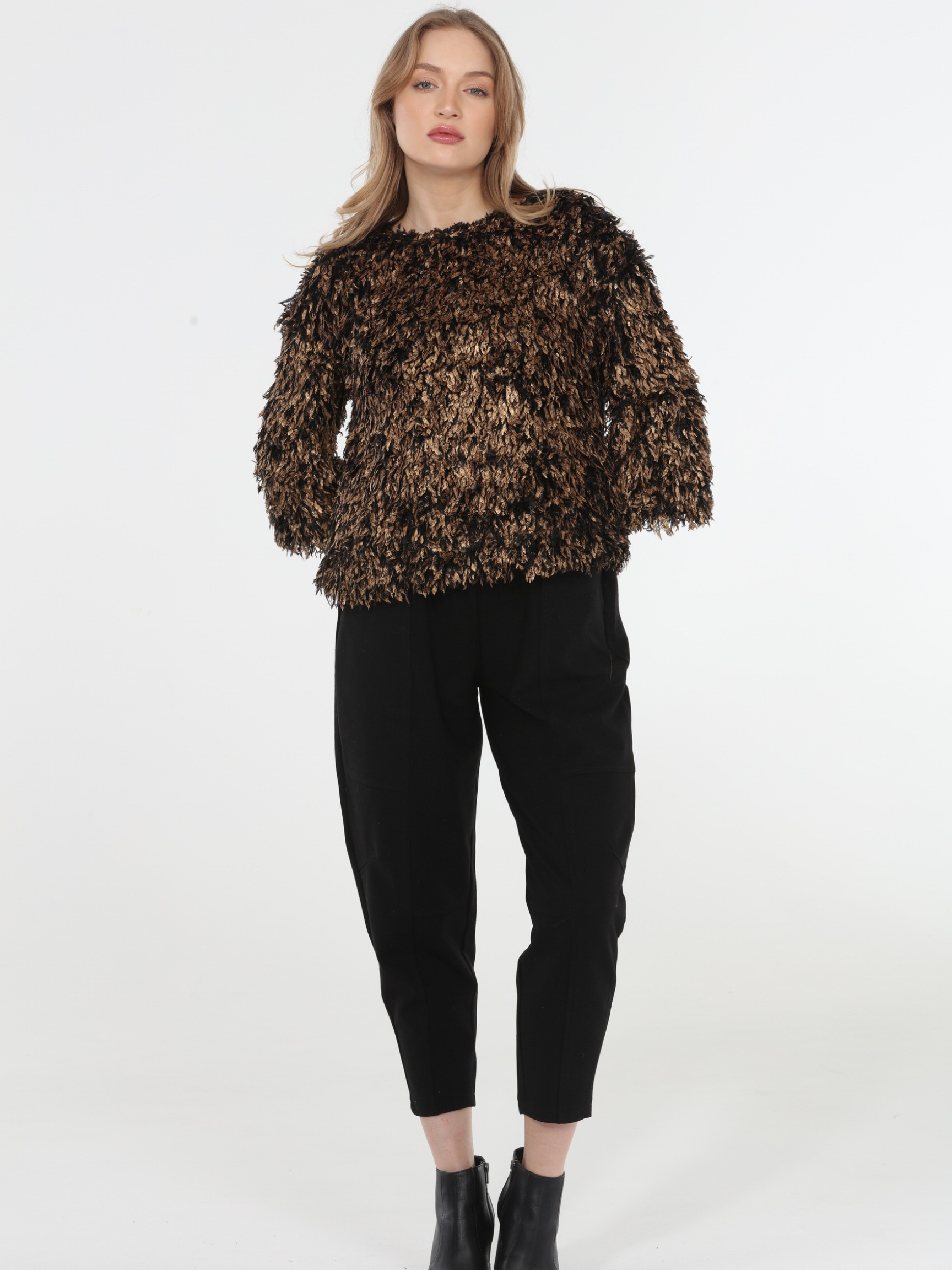 Terra | Baby Feather Eyelash Metallic Top