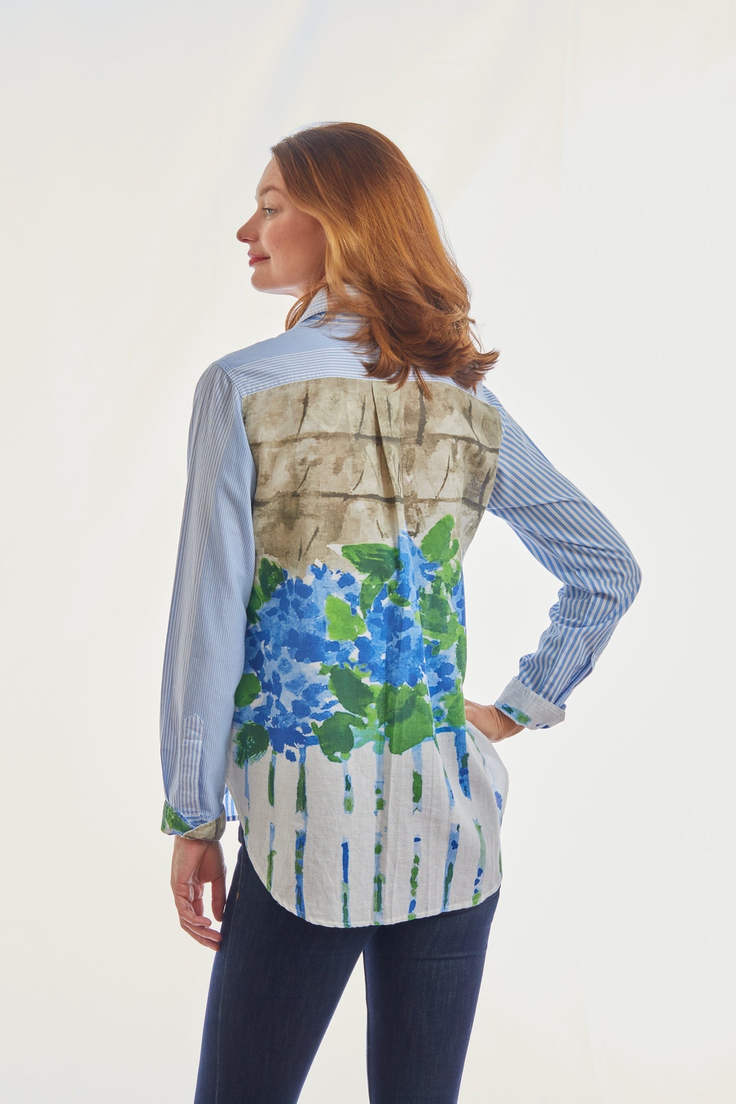 Dizzy Lizzie | Chesapeake Top, Blue White Stripe With Motif On Back Of Picket Fence And Hydrangeas | Cloister Collection | TOPS