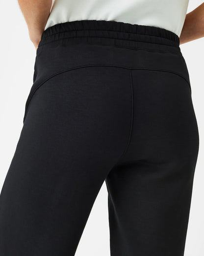 Spanx | Spanx | Airessentials Tapered Pant | Cloister Collection | MISSYSPORTSWEAR