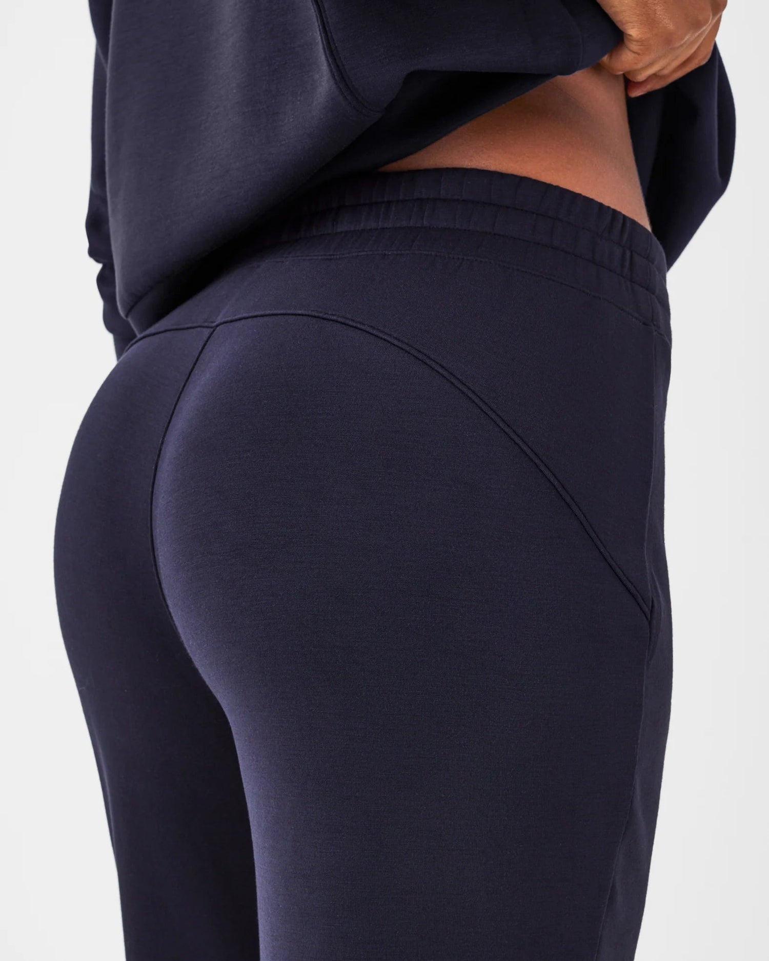 Spanx | Spanx | Airessentials Tapered Pant | Cloister Collection | MISSYSPORTSWEAR