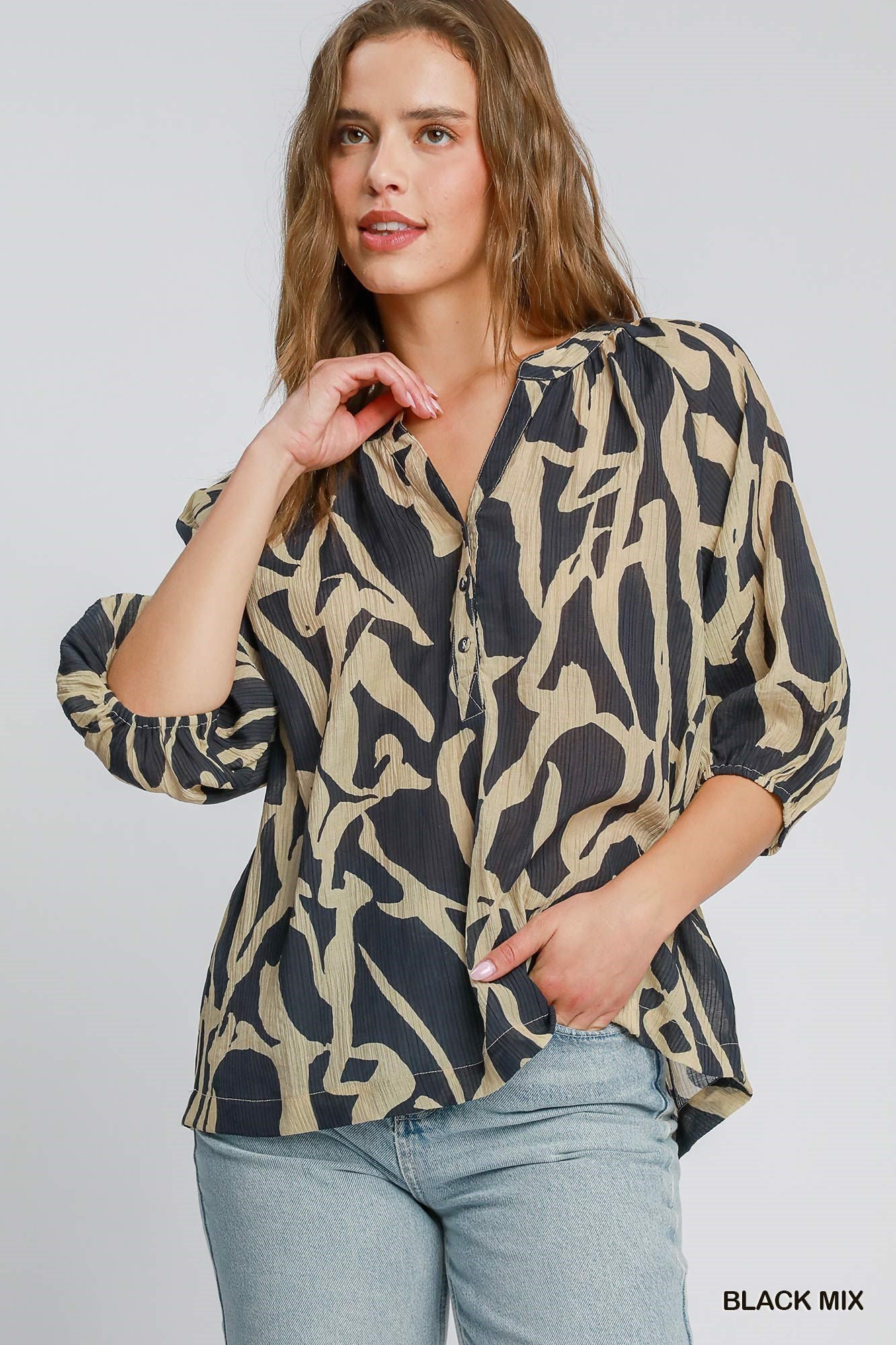 Umgee Usa | Umgee Usa | Abstract Print Top | Cloister Collection | CONTEMPORARYSP