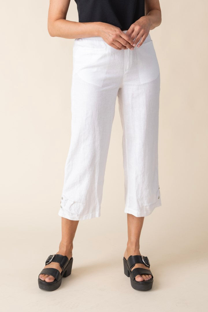 Linen Pleat Button Capri