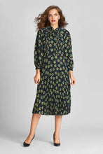 Load image into Gallery viewer, Teri Jon | Georgette Floral Dress
