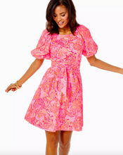 Load image into Gallery viewer, Lilly Pulitzer | Knoxlie Elbow Sleeve Cott
